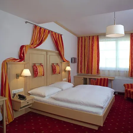 Restaurant Wallner I Contactless Check-in Hotell 3*