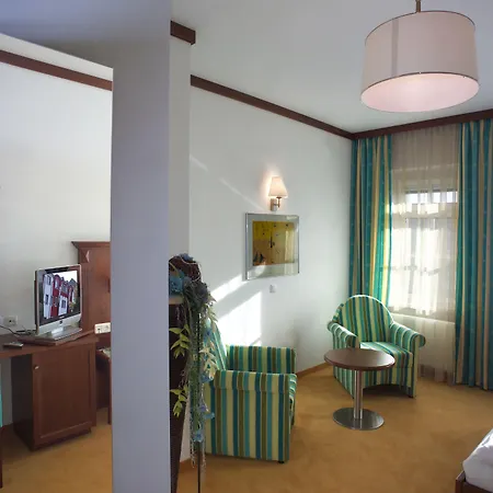 Hotell Restaurant Wallner I Contactless Check-in 3*