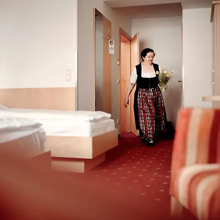Restaurant Wallner I Contactless Check-in Hotel 3*