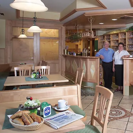 Restaurant Wallner I Contactless Check-in Sankt Valentin